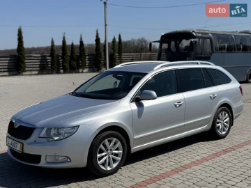Авто Skoda Superb 2010 № 7601323
