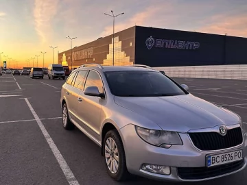 Авто Skoda Superb 2011 № 7601384