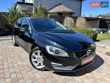 Авто Volvo V60 2014 № 7601436