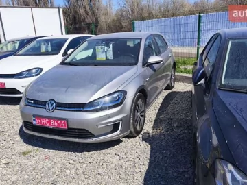 Авто Volkswagen E-Golf 2017 № 7601443