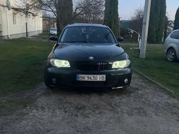Авто BMW 1 Series 2004 № 7601624