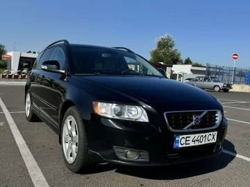 Авто Volvo V50 2009 № 7601628