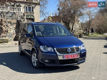 Авто Volkswagen Touran 2008 № 7601629