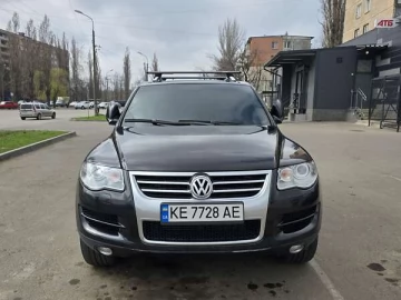 Авто Volkswagen Touareg 2007 № 7601746