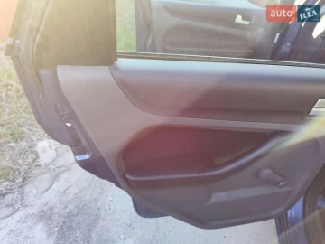 Авто Ford Focus 2006 № 7601819
