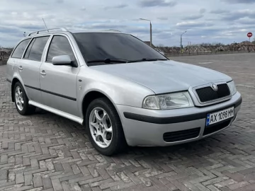 Авто Skoda Octavia 2003 № 7601837