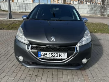 Авто Peugeot 208 2013 № 7601908