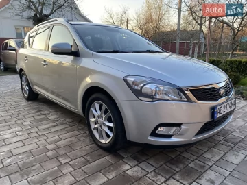 Авто KIA Ceed 2010 № 7601982