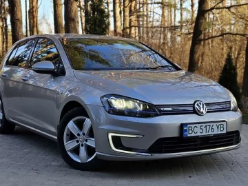Авто Volkswagen E-Golf 2015 № 7602023