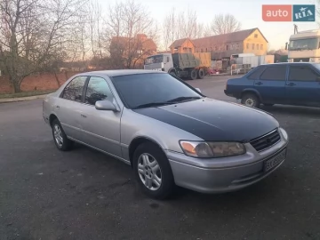Авто Toyota Camry 2001 № 7602037