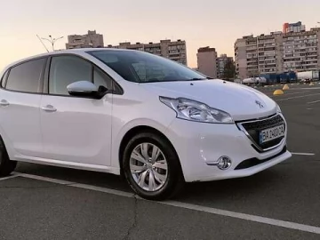 Авто Peugeot 208 2015 № 7602172