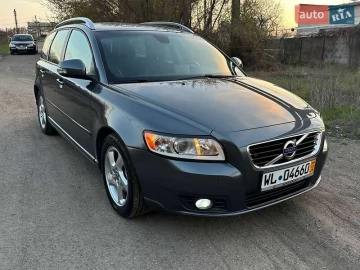 Авто Volvo V50 2011 № 7602278