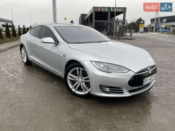 Авто Tesla Model S 2015 № 7602363