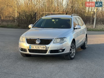 Авто Volkswagen Passat 2010 № 7602374