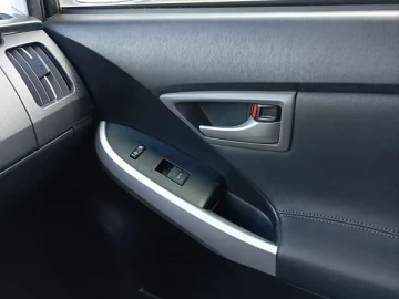 Авто Toyota Prius 2014 № 7603406