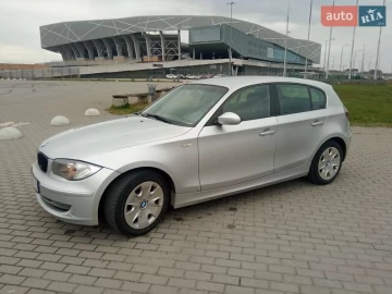 Авто BMW 1 Series 2009 № 7603922
