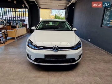 Авто Volkswagen E-Golf 2016 № 7603940