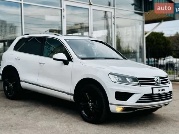 Авто Volkswagen Touareg 2016 № 7604200