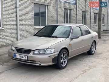 Авто Toyota Camry 2000 № 7604238