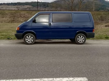 Авто Volkswagen Transporter 2000 № 7604329