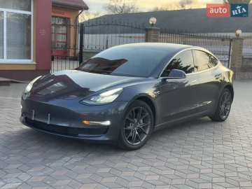 Авто Tesla Model 3 2020 № 7604504