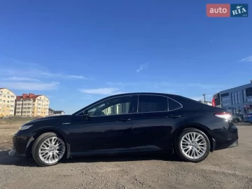 Авто Toyota Camry 2020 № 7604548