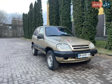 Авто Chevrolet Niva 2004 № 7604603