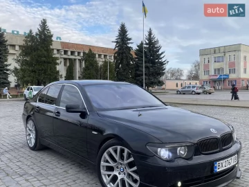 Авто BMW 7 Series 2002 № 7604751