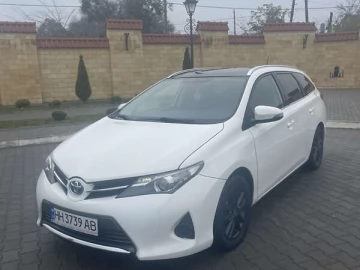 Авто Toyota Auris 2013 № 7604873