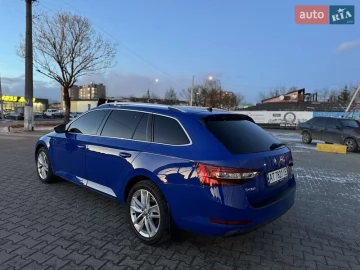 Авто Skoda Superb 2019 № 7604946
