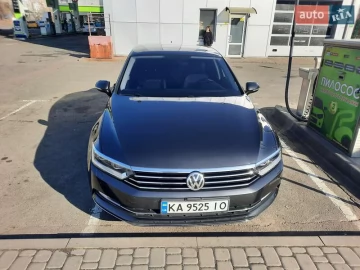Авто Volkswagen Passat 2018 № 7604992
