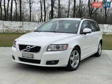 Авто Volvo V50 2011 № 7605242
