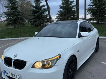 Авто BMW 5 Series 2004 № 7605277