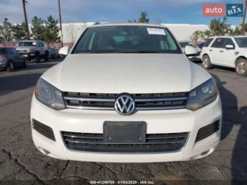 Авто Volkswagen Touareg 2011 № 7605315