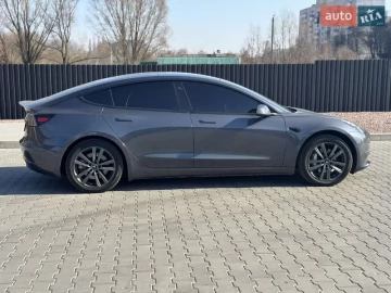 Авто Tesla Model 3 2019 № 7605383