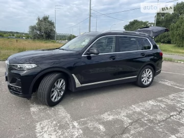 Авто BMW X7 2022 № 7605508