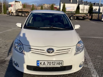 Авто Toyota Auris 2012 № 7605612