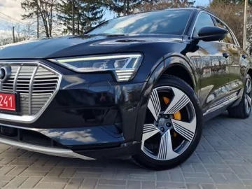 Авто Audi E-Tron 2020 № 7605632