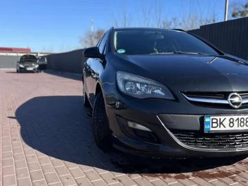 Авто Opel Astra 2014 № 7605652