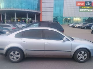 Авто Volkswagen Passat 2004 № 7605789