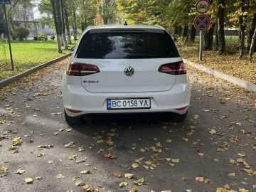 Авто Volkswagen E-Golf 2015 № 7605959