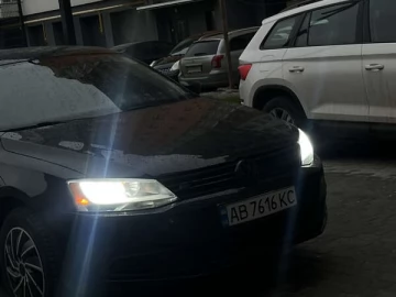 Авто Volkswagen Jetta 2012 № 7605963