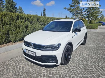 Авто Volkswagen Tiguan 2020 № 7606051
