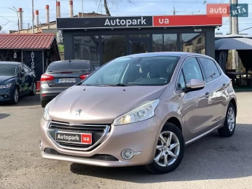 Авто Peugeot 208 2013 № 7606118