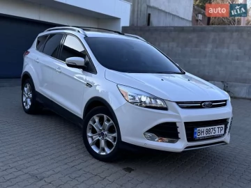 Авто Ford Escape 2015 № 7606171