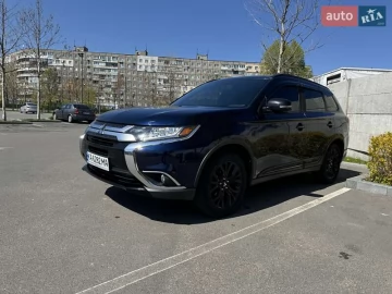 Авто Mitsubishi Outlander 2018 № 7606397