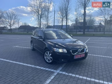 Авто Volvo V50 2011 № 7606566