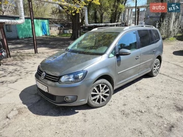 Авто Volkswagen Touran 2012 № 7606579