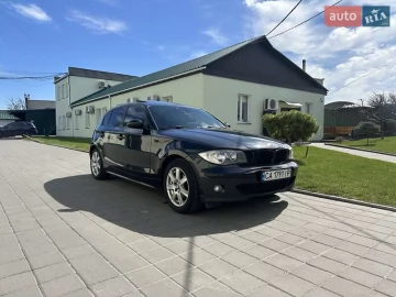 Авто BMW 1 Series 2006 № 7606762