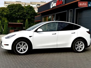 Авто Tesla Model Y 2021 № 7607177